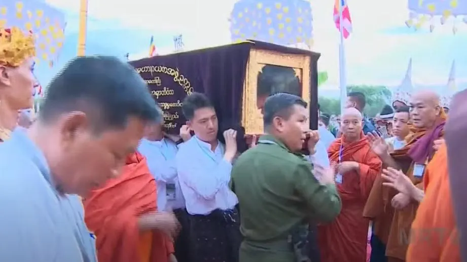 Monk Bamaw Sayartaw's final farewell ceremony