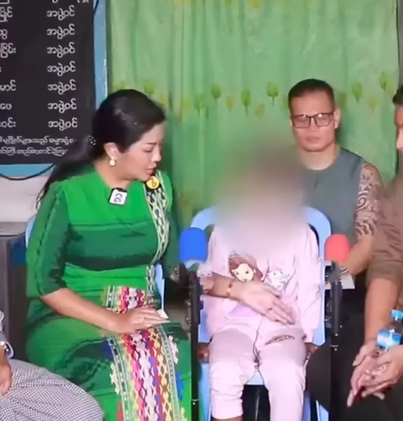 Khaing Hnin Wai was helped and saved the girl sell flowers