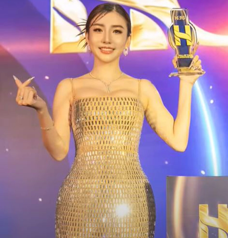 Nan Su won a big prize that no one from abroad has ever won <img src="https://news.oneday.press/wp-content/uploads/2024/06/487c.webp" alt="Nan Su won a big prize that no one from abroad has ever won">