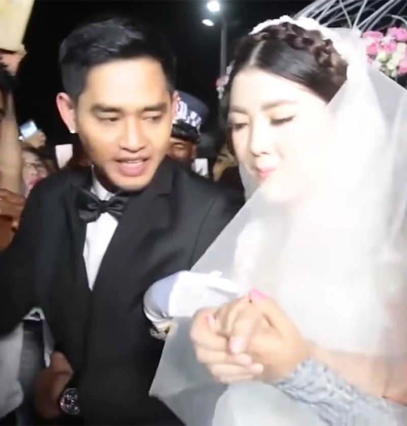 The wedding reception of Myint Myat and Khin Thu Aung <img src="https://news.oneday.press/wp-content/uploads/2024/07/516i.webp" alt="The wedding reception of Myint Myat and Khin Thu Aung">